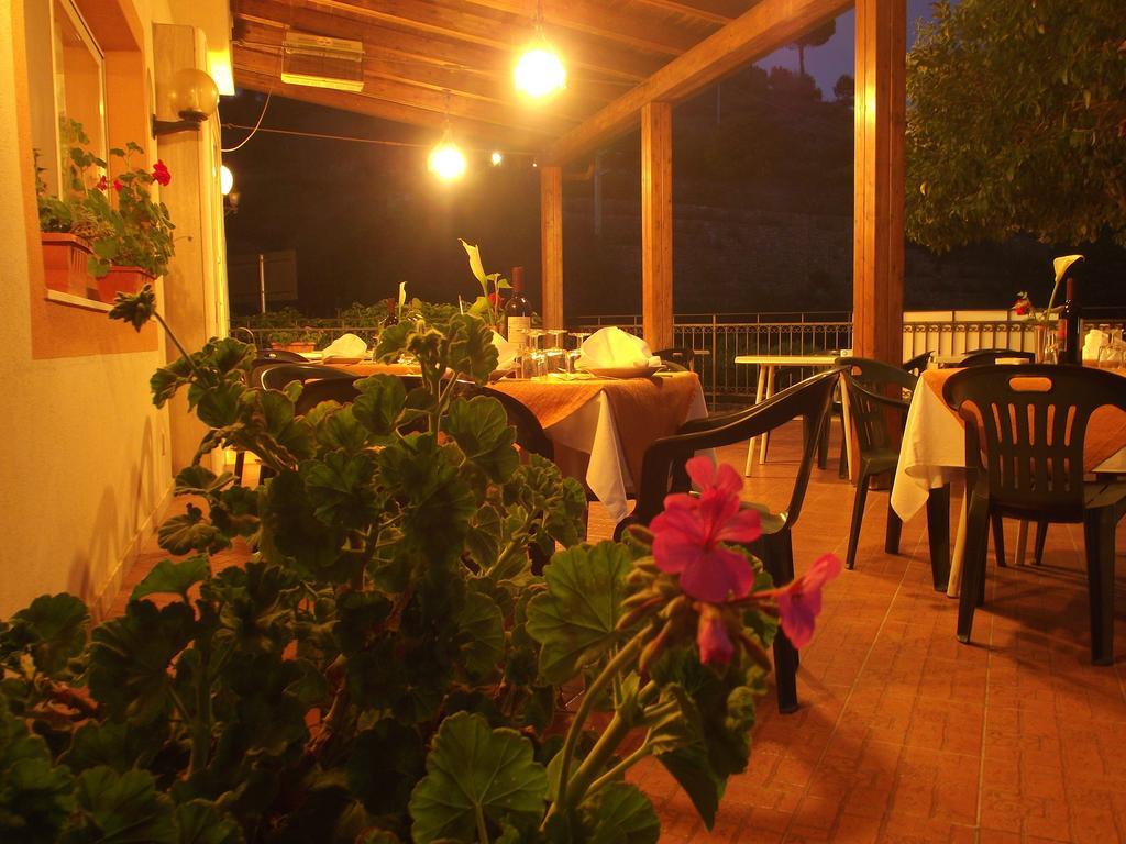 Hotel Ristorante Mosaici Piazza Armerina Exterior foto